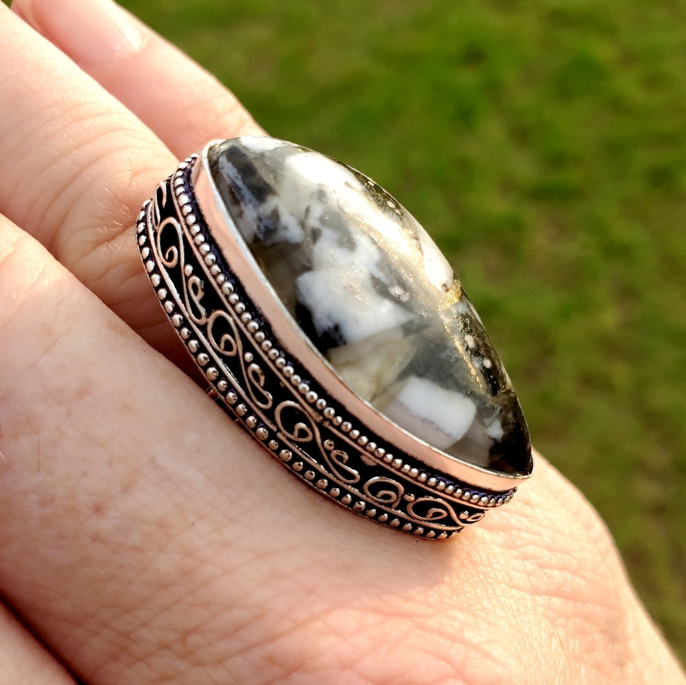 New White Buffalo Antique Design Silver Ring. - Picture 13 of 16